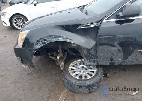 2011 Cadillac Cts Luxury z USA, uszkodzony, nr VIN 1G6DG5EYXB0156237